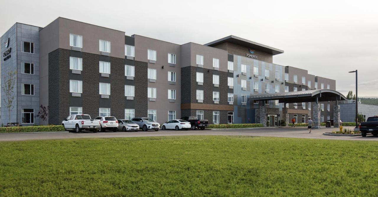 Pomeroy Inn & Suites Prince George Exterior photo